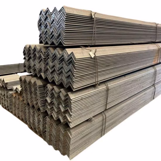 Venda quente Q235 Q195 Q335 Angel Iron/ Laminados a quente Angel Steel/ Ms Ângulos L Perfil Laminados a Quente Ângulos de Aço Iguais ou Desiguais Preço de Aço por Tonelada